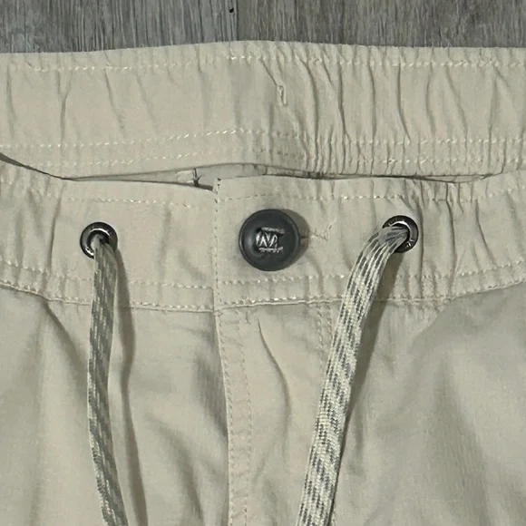 LIKE NEW! Women's Vuori Ripstop Tan Pants - SMALL - Picture 4 of 11